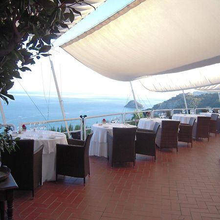 Hotel Claudio Bergeggi Exteriér fotografie