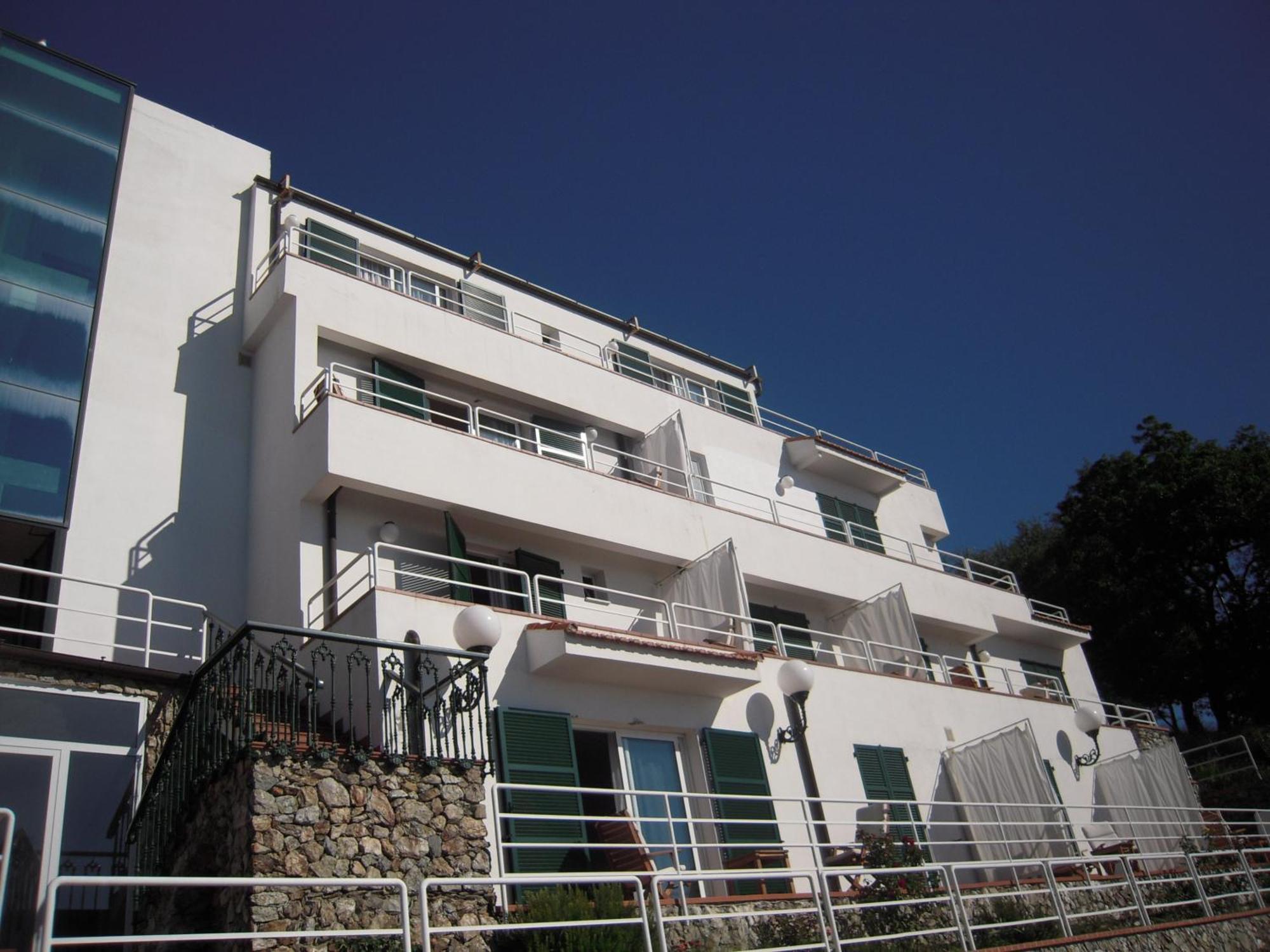 Hotel Claudio Bergeggi Exteriér fotografie