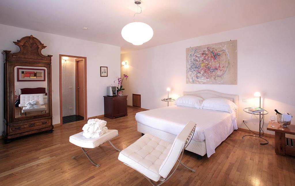 Hotel Claudio Bergeggi Pokoj fotografie