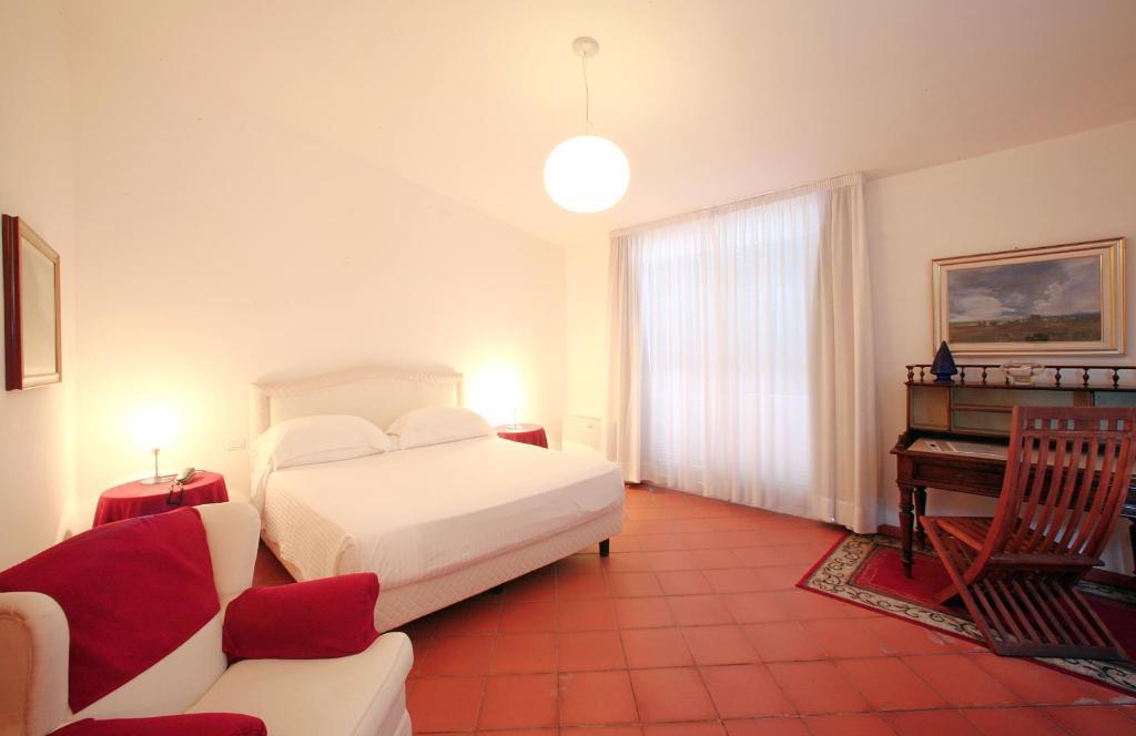 Hotel Claudio Bergeggi Pokoj fotografie