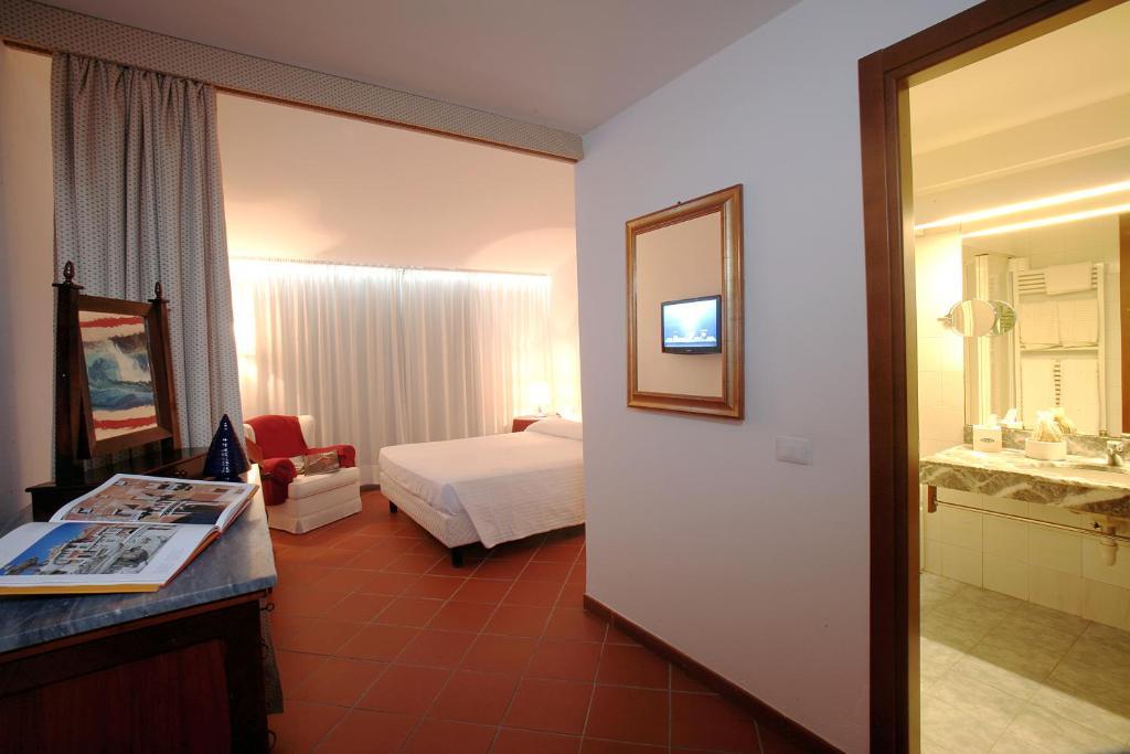 Hotel Claudio Bergeggi Pokoj fotografie